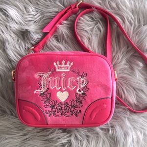 Juicy Couture Heritage Crossbody Purse.New. Barbie Pink.